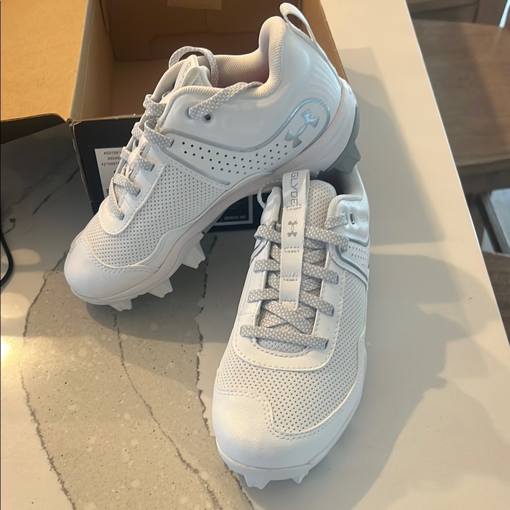 Under Armour Girls Softball Shoes